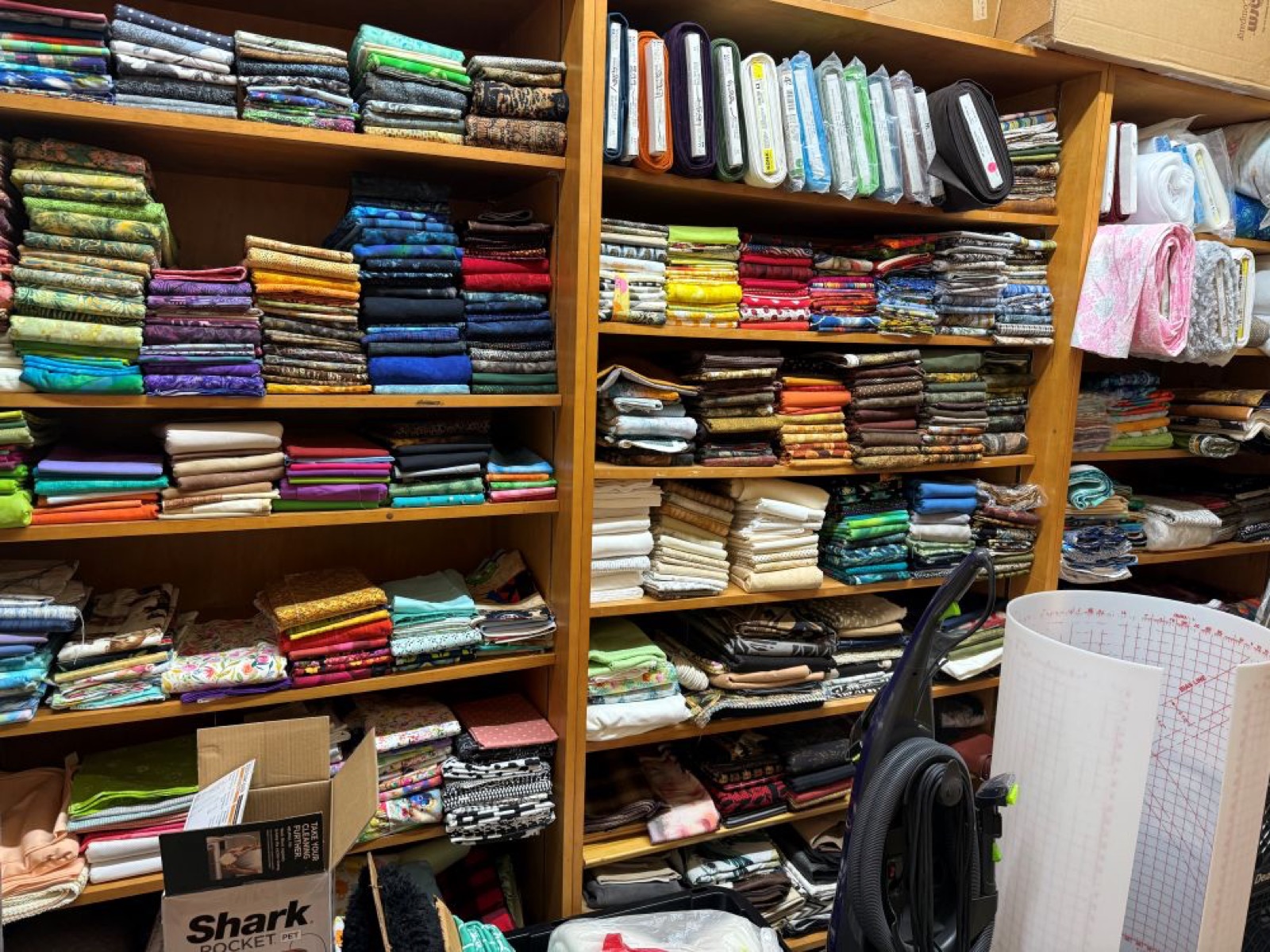 Stocked shelves at the Dunn County Food Pantry location